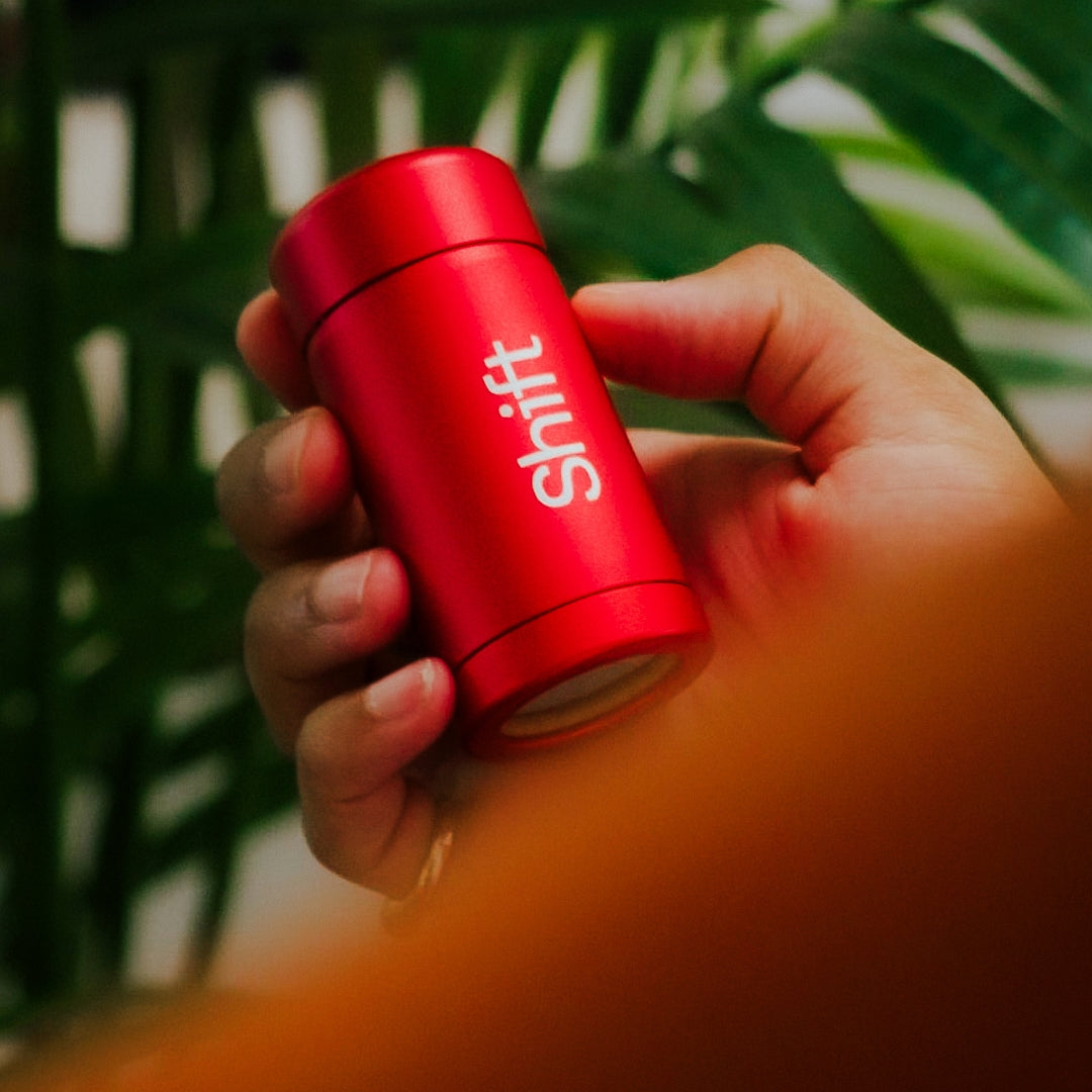 The Great Pit Debate: Natural Deodorant vs Antiperspirant